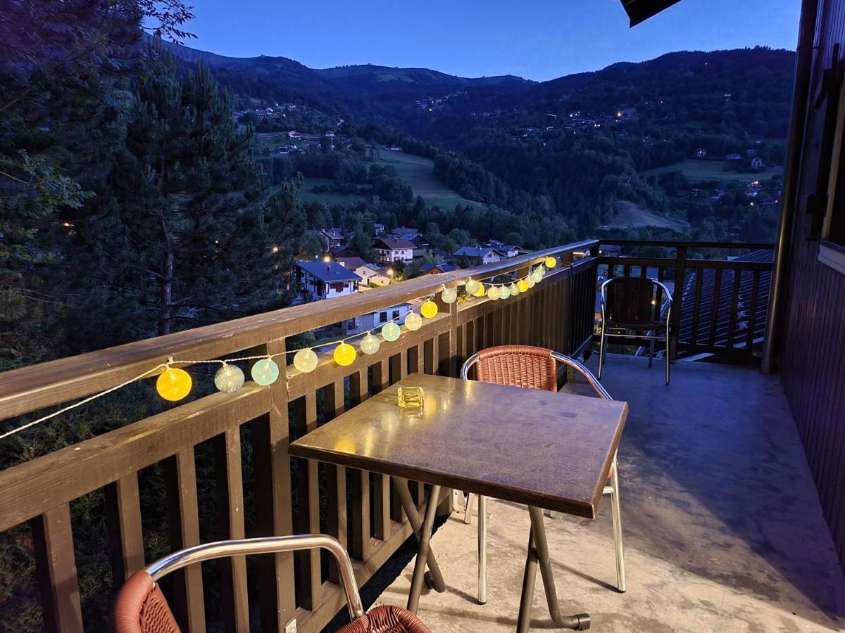 Appartement Dans Chalet Avec Piscine Couverte แซ็งต์-แฌร์เวส์-เลส์-แบ็งส์ ภายนอก รูปภาพ